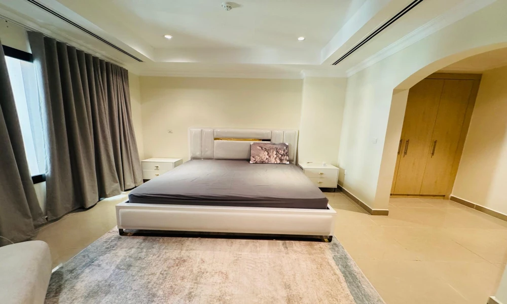 1 BED APARTMENT | ACCESS TO POOL AND GYM IN PEARL small 1