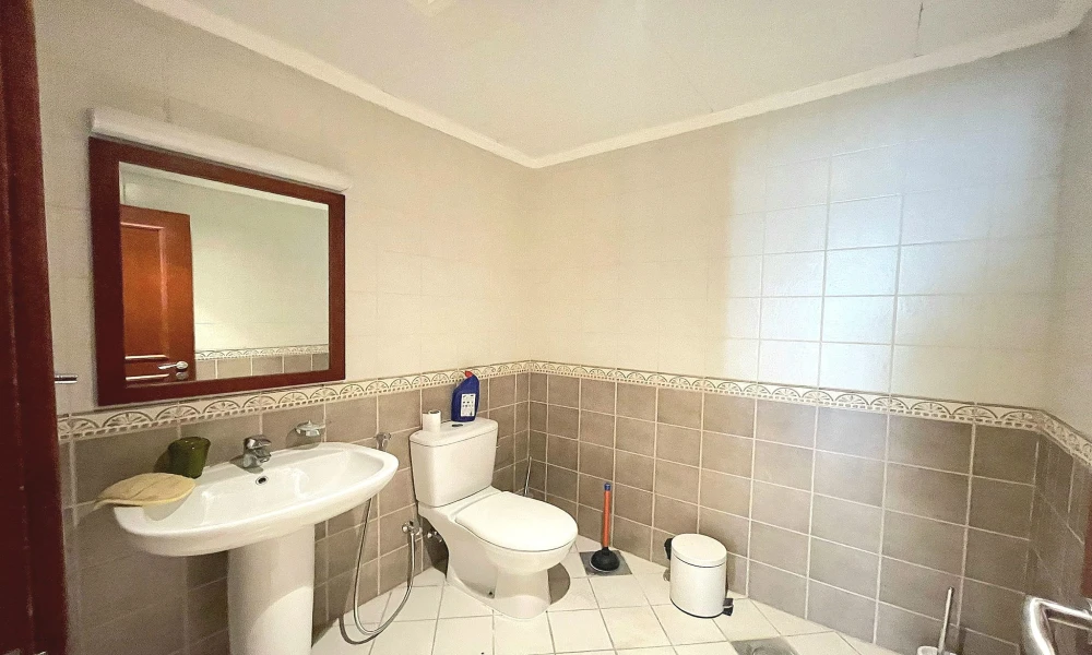 1 BHK APT WITH AMENITIES IN PEARL | CITY VIEW - Image 7