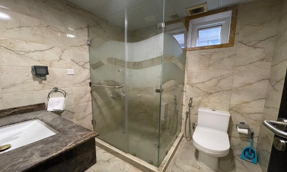 1 BHK Ready to Move Furnished Flat Old Salata - Image 5