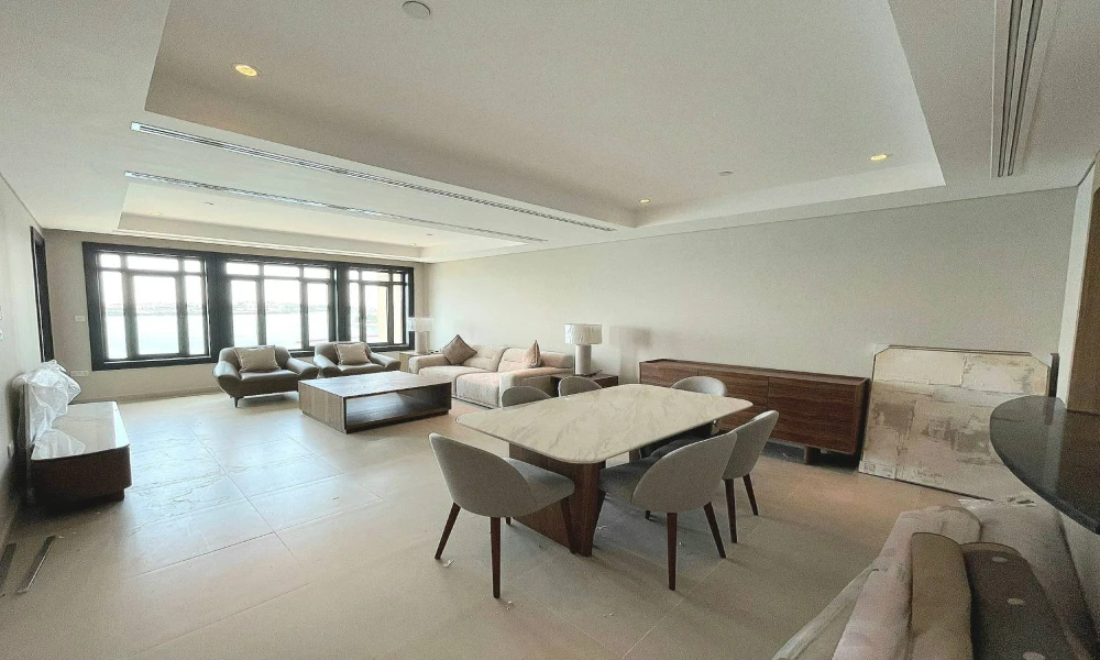 2 BED APARTMENT | ACCESS TO POOL AND GYM IN PEARL small 2