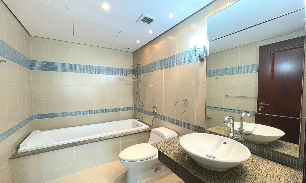 2 BED APARTMENT | ACCESS TO POOL AND GYM IN PEARL - Image 7