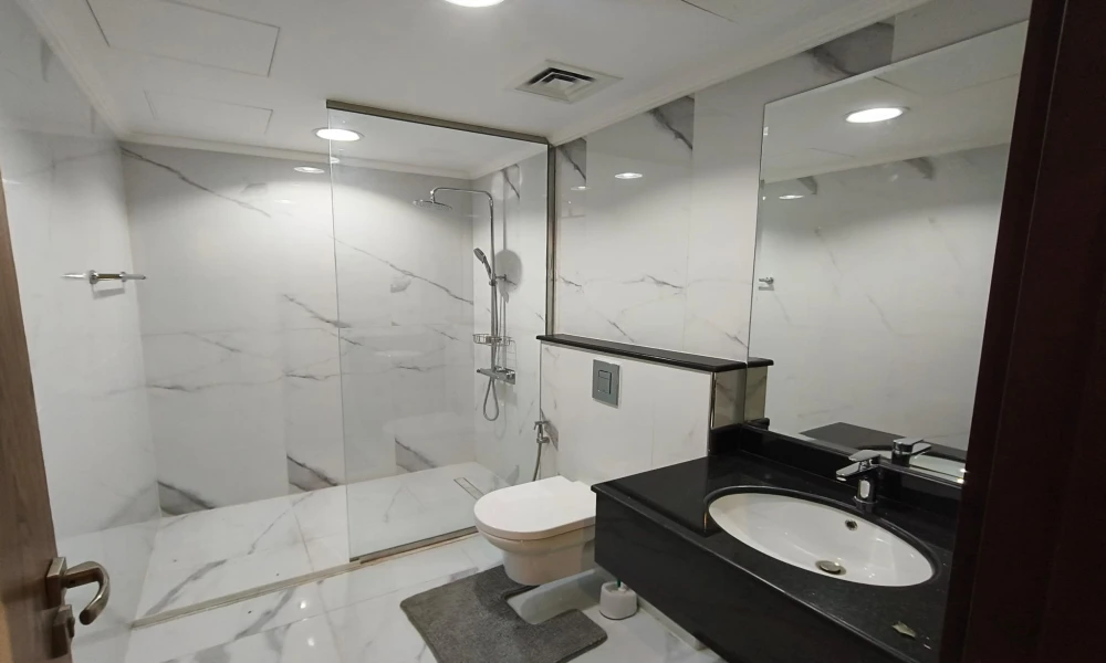 2BHK APT FOR SALE FACING LUSAIL PLAZA TOWERS - Image 10