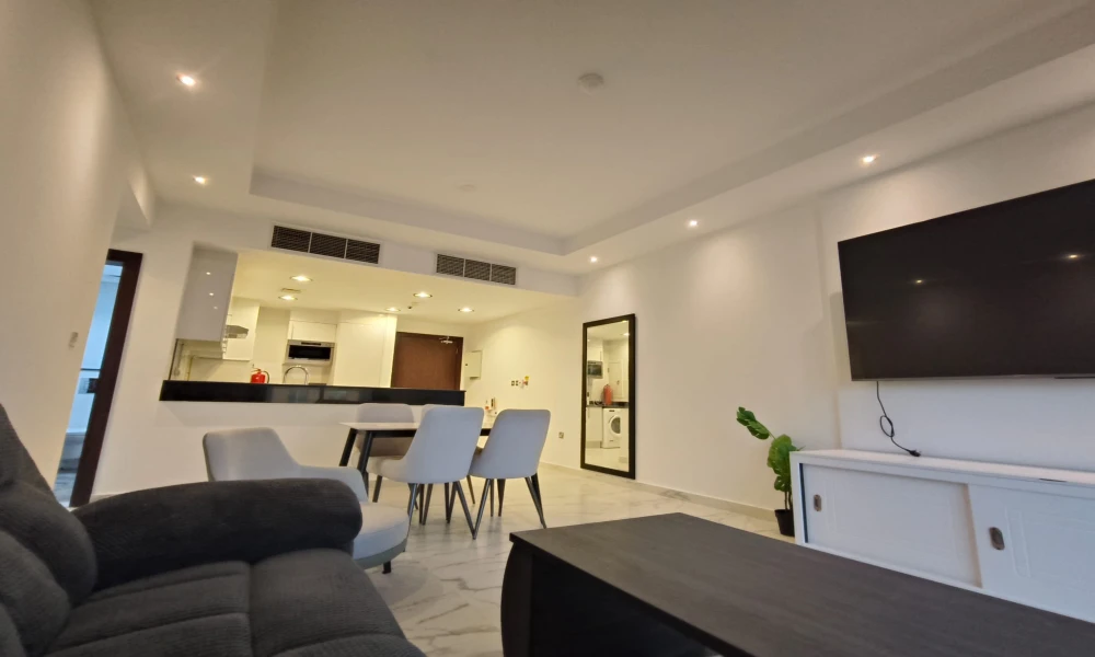 2BHK APT FOR SALE FACING LUSAIL PLAZA TOWERS - Image 5