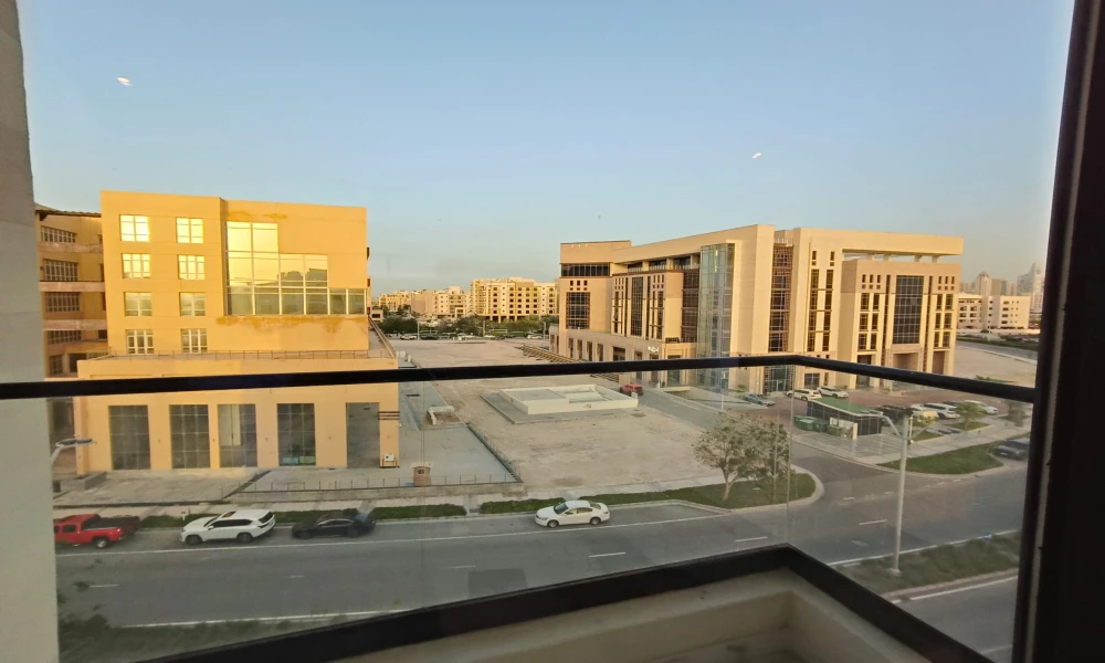 2BHK APT FOR SALE FACING LUSAIL PLAZA TOWERS - Image 9