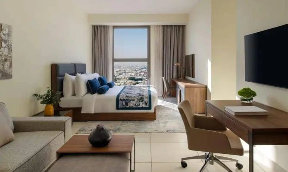 5BR PENTHOUSE PLUS MAID'S ROOM | INCLUDES INTERNET