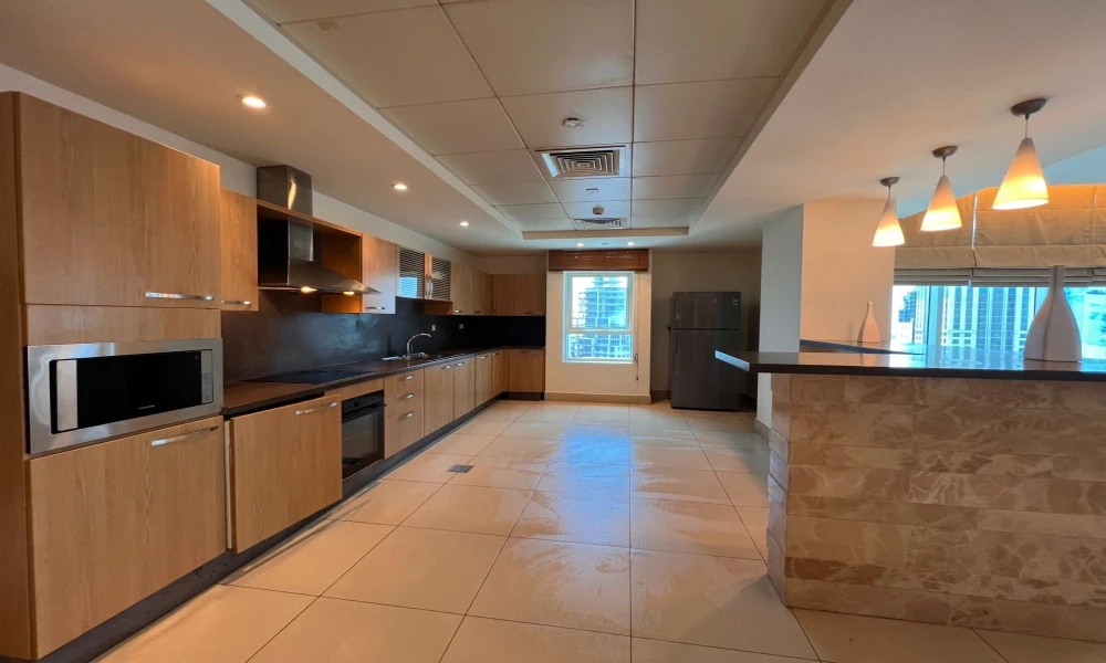 ALL INCLUSIVE 3BR APT IN WEST BAY | KIDS PLAY AREA - Image 8