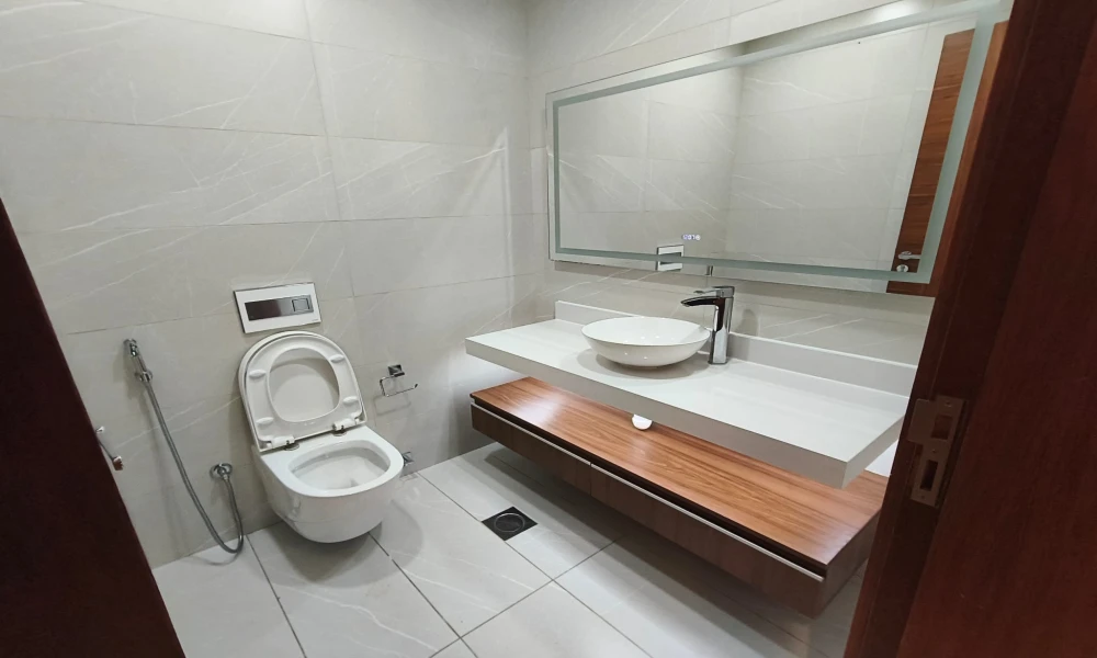 APARTMENT IN PEARL QATAR | BALCONY | OCEAN VIEW - Image 7