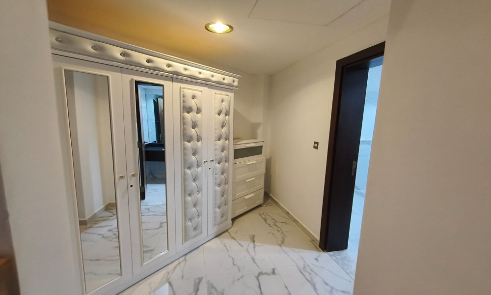 Beautiful Home 2 BHK Furnished in Fox Hills Balcony - Image 10