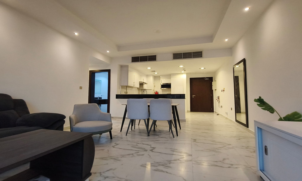 Beautiful Home 2 BHK Furnished in Fox Hills Balcony small 1