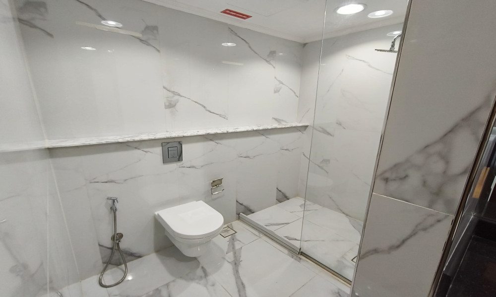 Beautiful Home 2 BHK Furnished in Fox Hills Balcony - Image 9