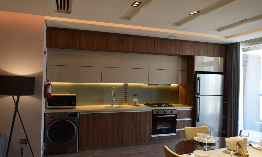 BEST RPICE | MARINA APARTMENT PLUS MAID'S ROOM - Image 4