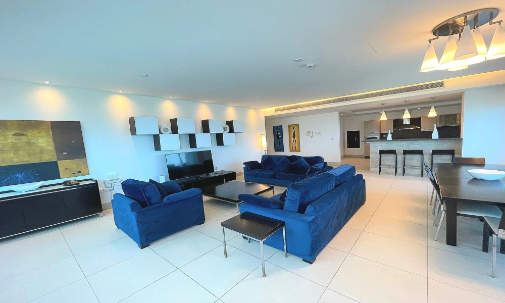 BILLS INCLUDED | 3BHK PLUS MAID'S ROOM | SEA VIEW - Image 4