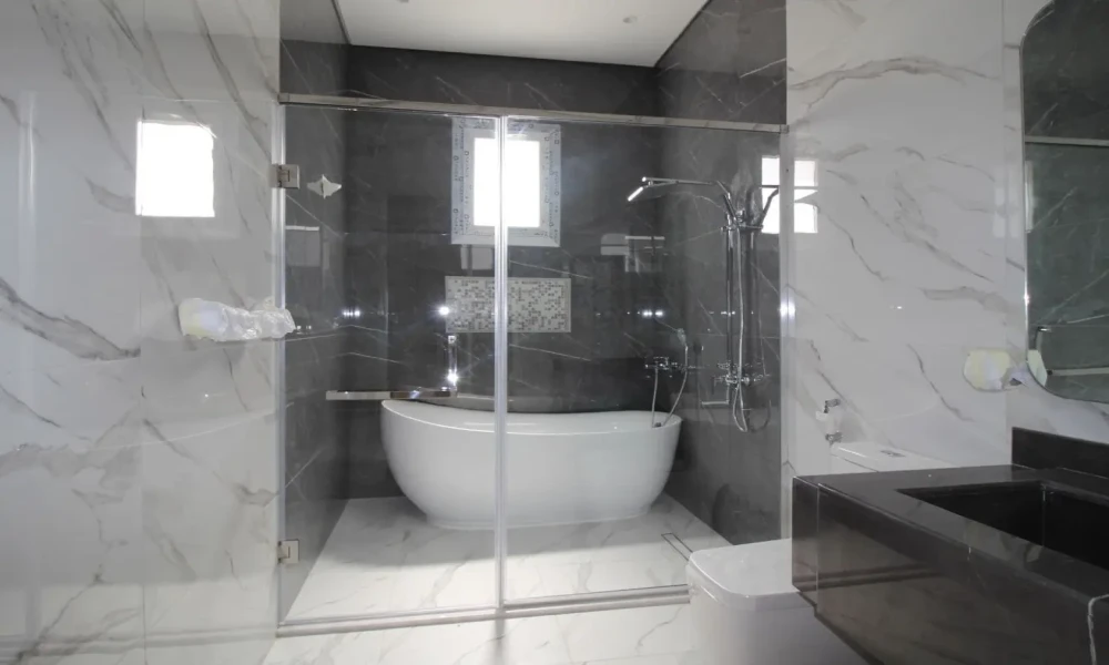 Brand New Spacious 7 Bed Villa in Wukair small 3