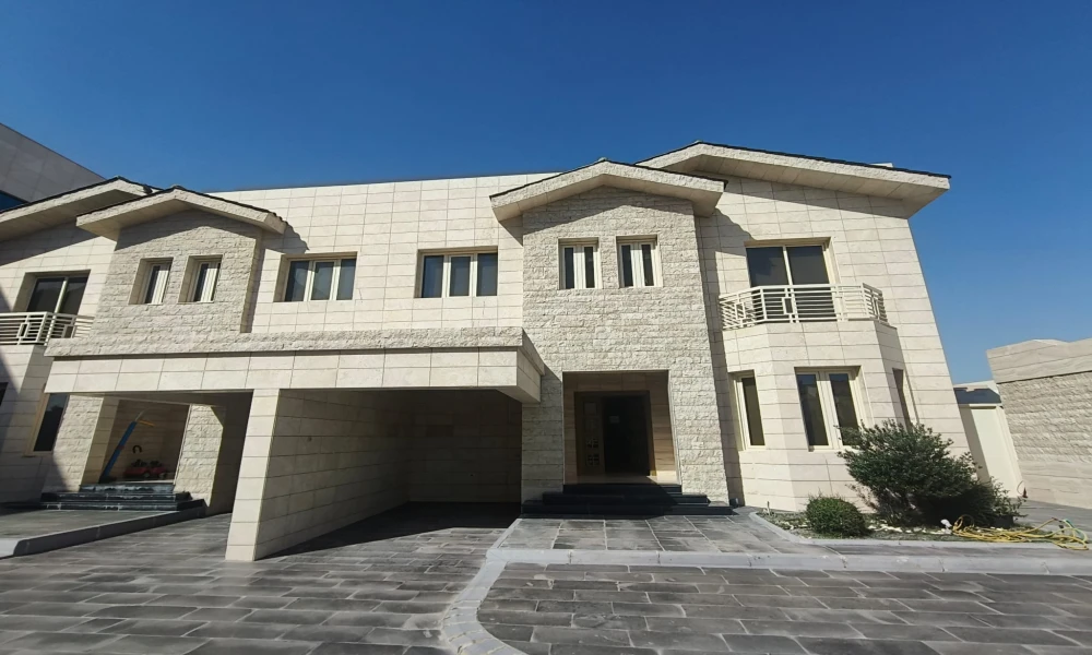 COMPOUND VILLA WITH BIG BACK YARD IN NUAIJA