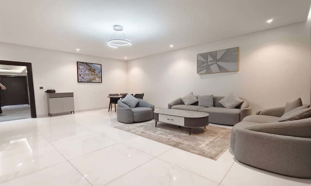 Elegant 1 BHK Fully-Furnished Apartment New Doha - Image 9