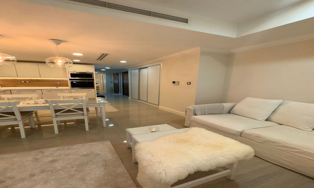 ELEGANT FF STUDIO IN PEARL | IDEAL FOR INVESTORS FOR SALE small 2