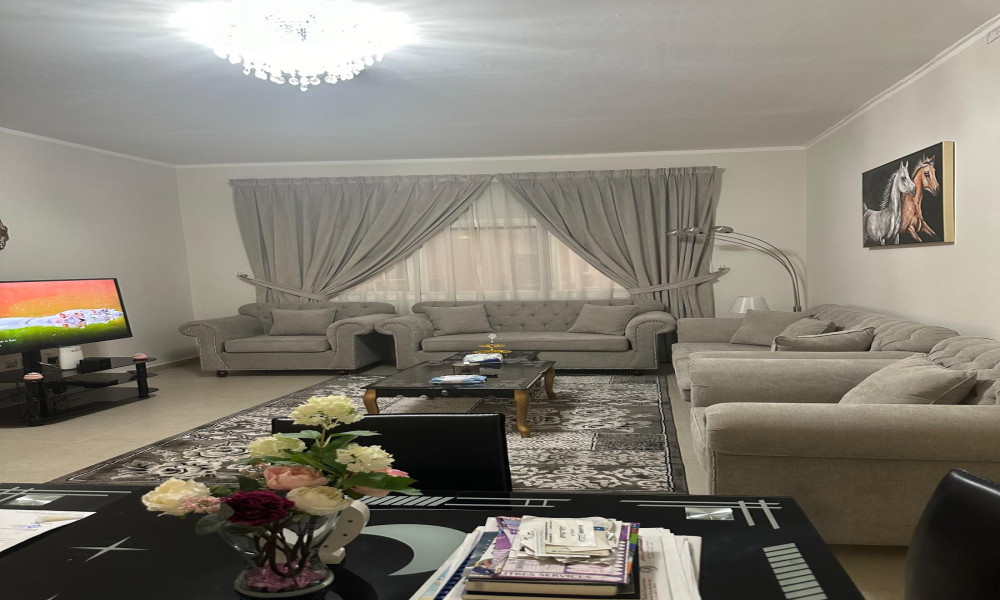 Fully Furnished 1BHK in Fox Hills