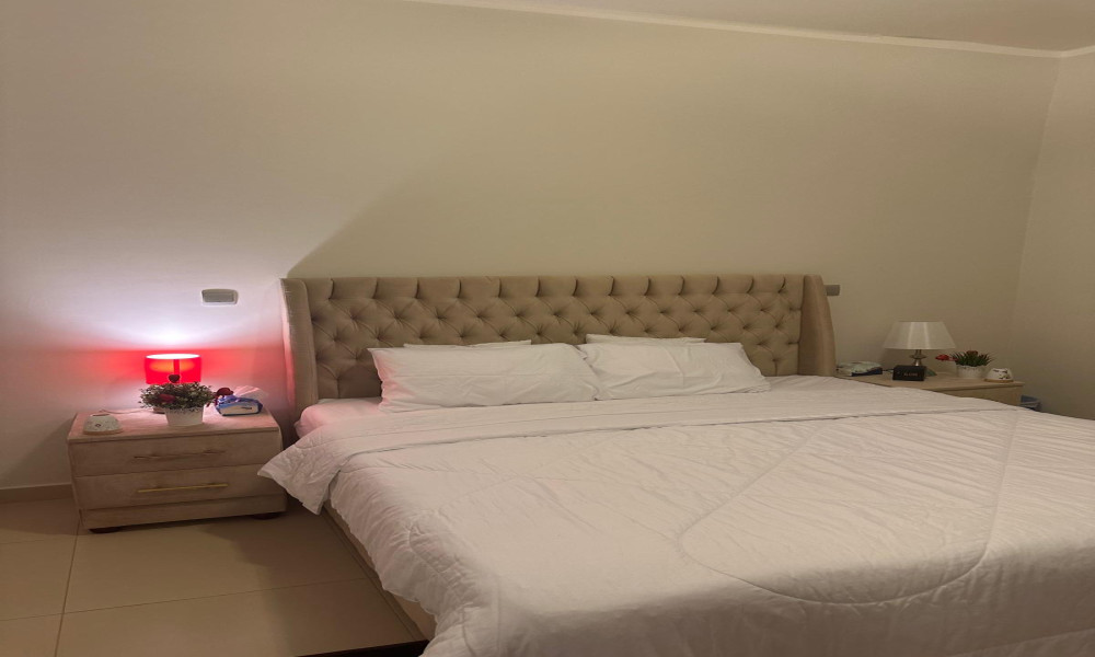Fully Furnished 1BHK in Fox Hills small 3
