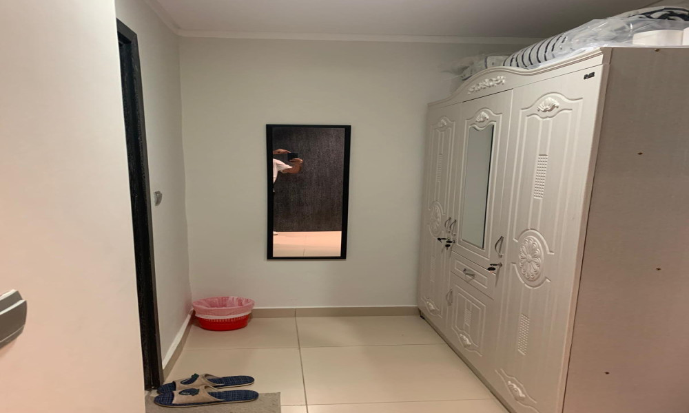 Fully Furnished 1BHK in Fox Hills - Image 8