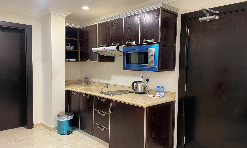 Fully Furnished 2BHK Apartment in Old Salata - Image 7
