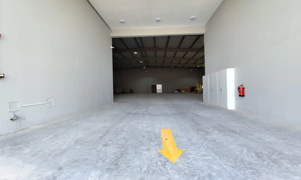 HUGE SPACE PLASTIC FACTORY IN INDUSTRIAL AREA - Image 6