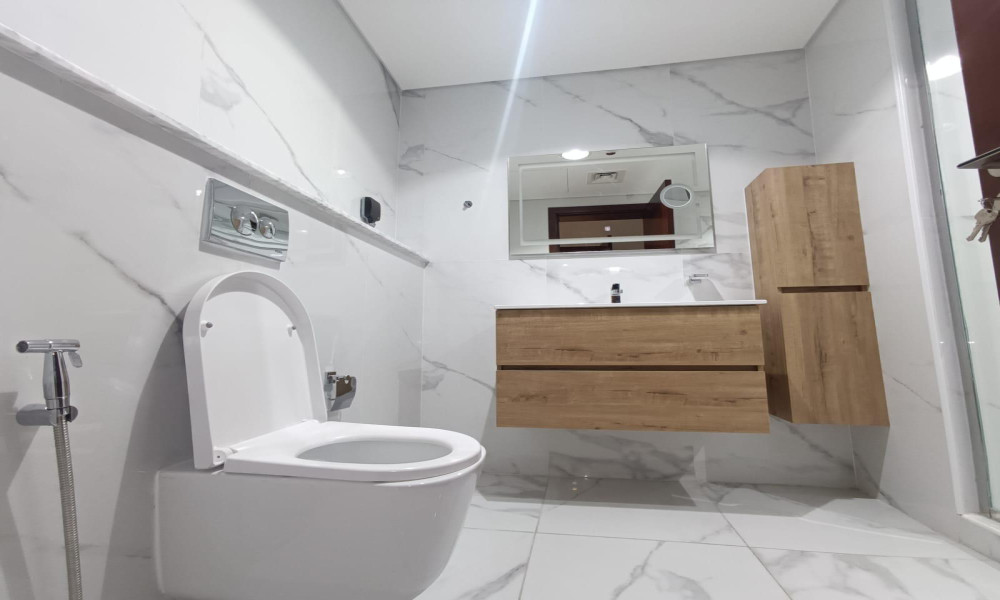 Investment-Ready 1 Bedroom FF Apartment Fox Hills small 1