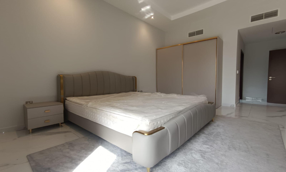 Investment-Ready 1 Bedroom FF Apartment Fox Hills small 3