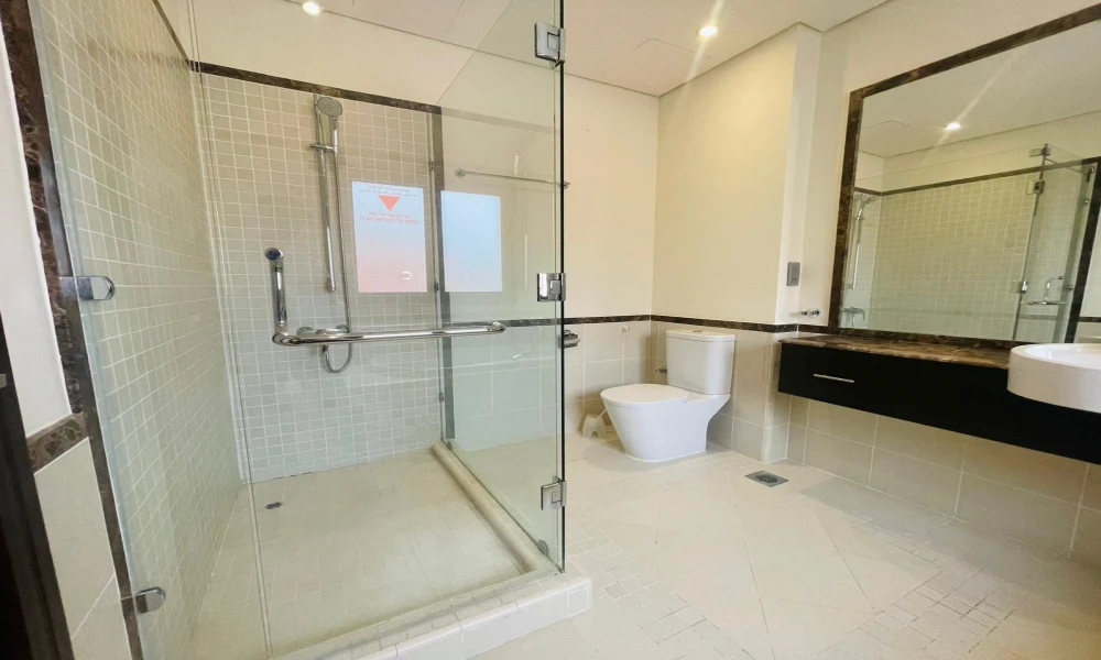 LARGE 1BHK APT IN QANAT QUARTIER | CITY VIEW - Image 9