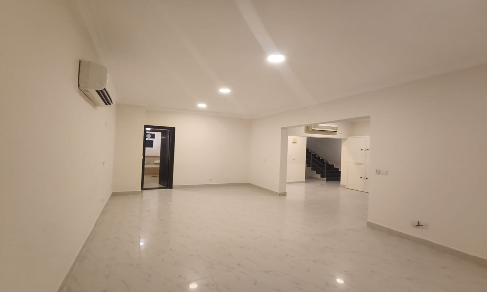 Large 4 Bedroom Home in Al Gharafa Compound Living