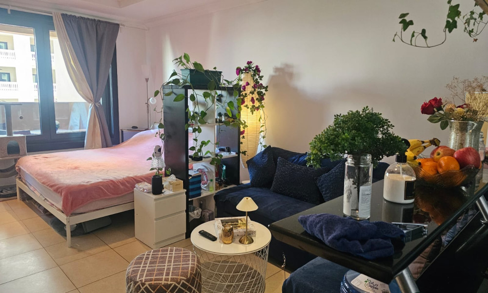 Lovely Furnished Studio for Rent in Porto Arabia - Image 10