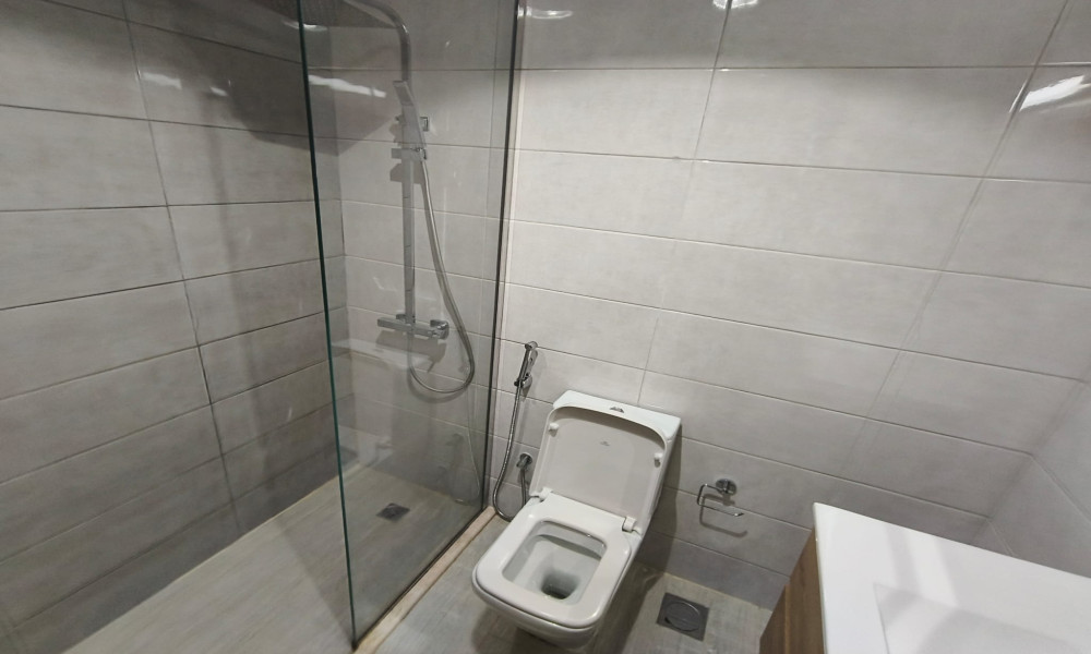Lusail 2 BHK FF Apartment with Private Balcony - Image 5