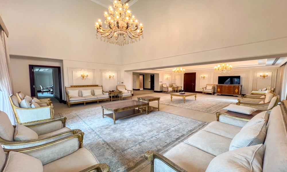 LUXURY PENTHOUSE W/ MAJLIS FOR SALE IN PEARL QATAR small 1