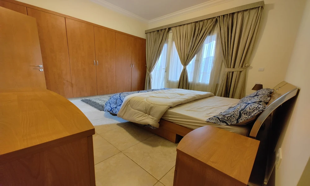 MODERN HOME IN THE PEARL | PRIME AREA - Image 8