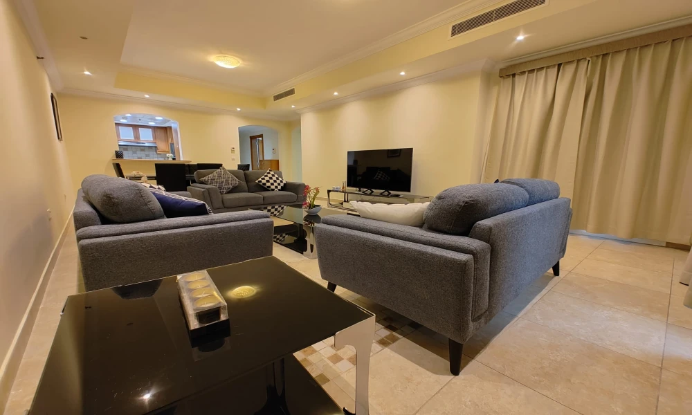 MODERN HOME IN THE PEARL | PRIME AREA - Image 9