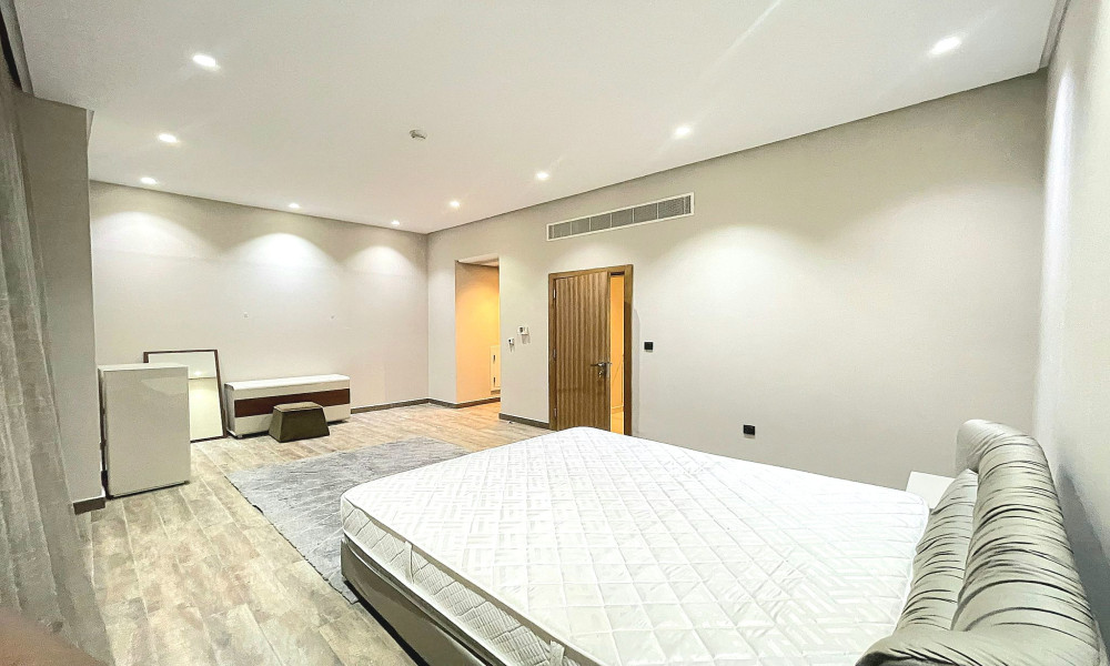 Ready-to-Move 1 BHK FF Apartment in Bin Mahmoud - Image 8