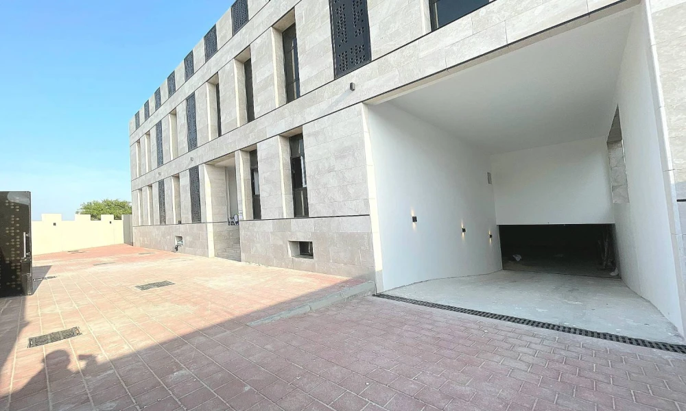 READY TO MOVE | NEWLY COMPLETED VILLA IN AL BIDDA - Image 10
