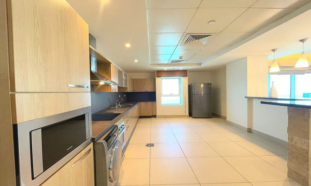SEA VIEW APARTMENT IN WEST BAY | PLUS MAID'S ROOM - Image 7