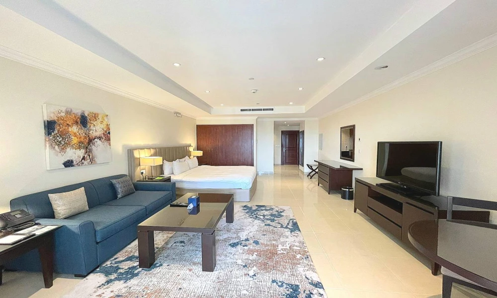 STUDIO W/ SPACIOUS BALCONY | BILLS INCLUDED | FF small 3