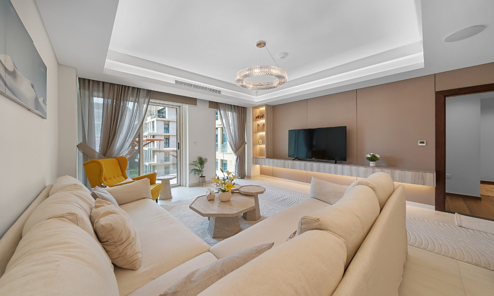 Stunning 1BHK FF with Balcony in Gewan Island For Sale