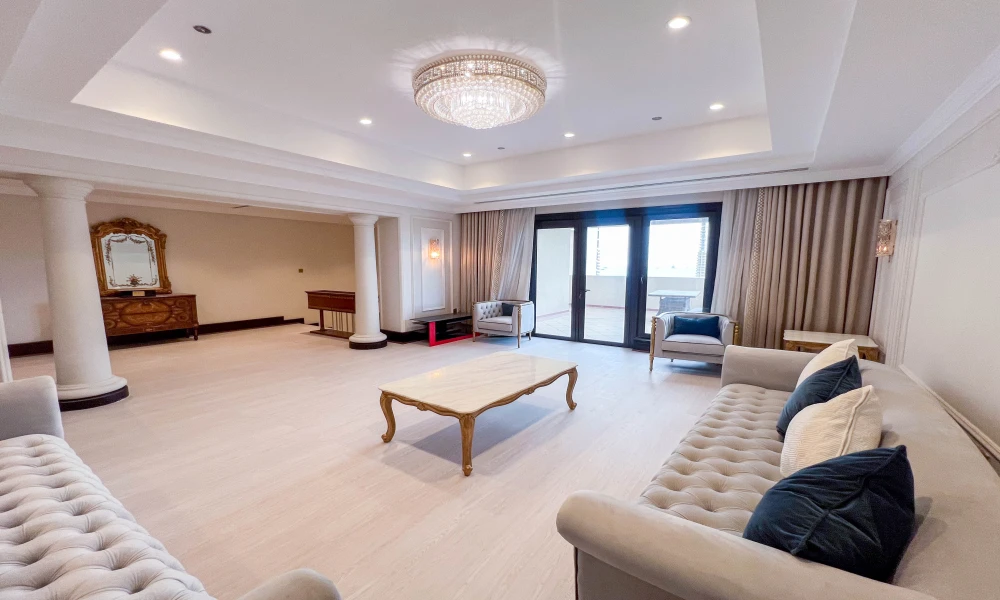 STUNNING LARGE PENTHOUSE WITH BALCONY | PEARL small 2
