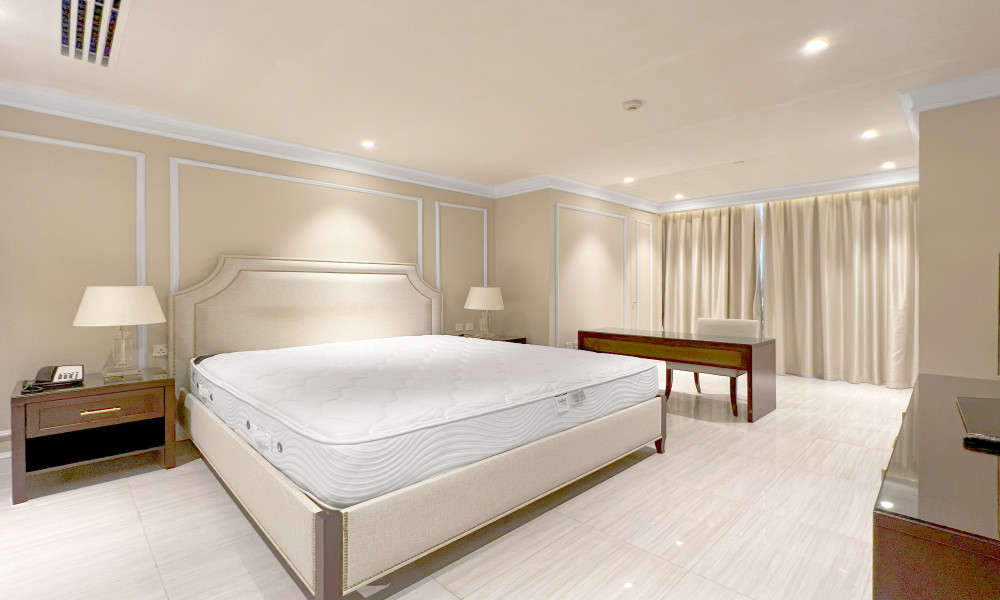 Stylish 1 BHK Furnished Apartment | Bills Included - Image 5