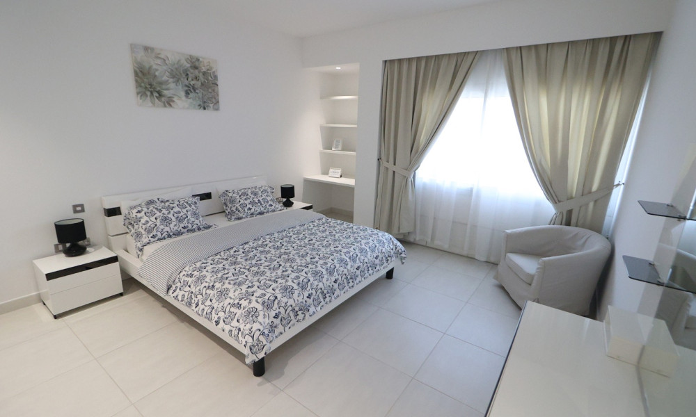 STYLISH AND MODERN 5 BHK FAMILY VILLA | SF small 1