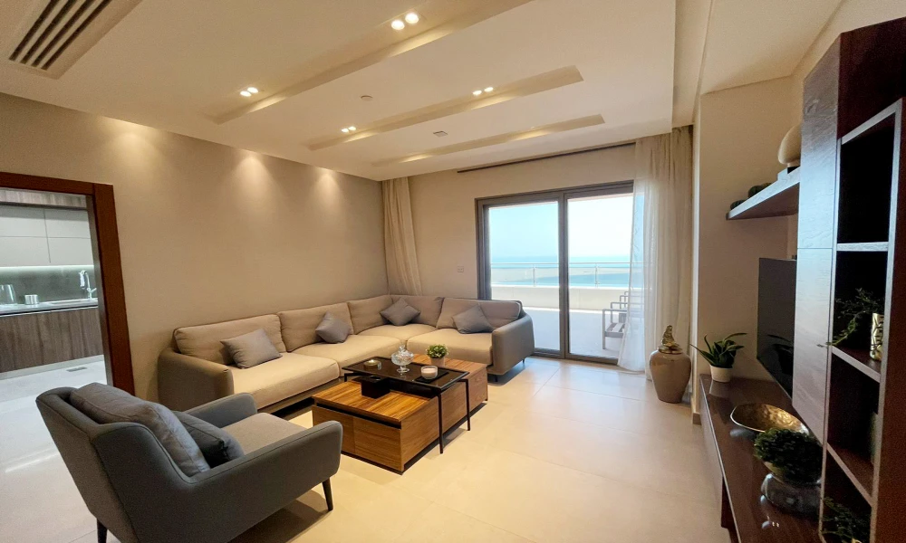 WATERFRONT LUSAIL MARINA APT | MAID'S ROOM - Image 8