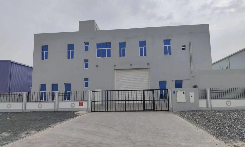WIDE SPACE PLASTIC FACTORY IN INDUSTRIAL | SALE