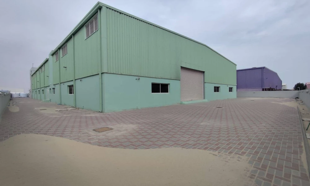 WIDE SPACE PLASTIC FACTORY IN INDUSTRIAL | SALE small 2